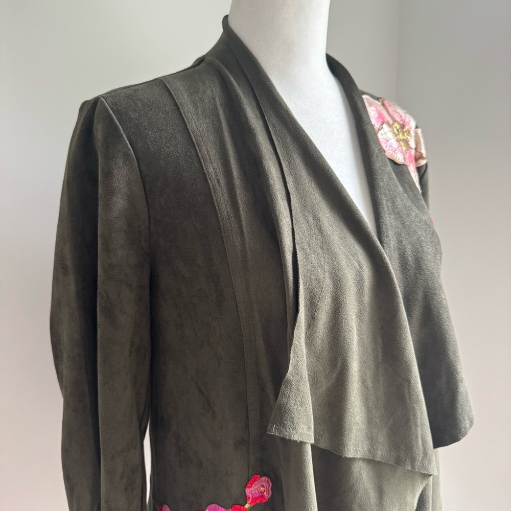 V CRISTINA Olive Faux Suede Embroidered Long Sleeve Cardigan Jacket Size M - Picture 4 of 13